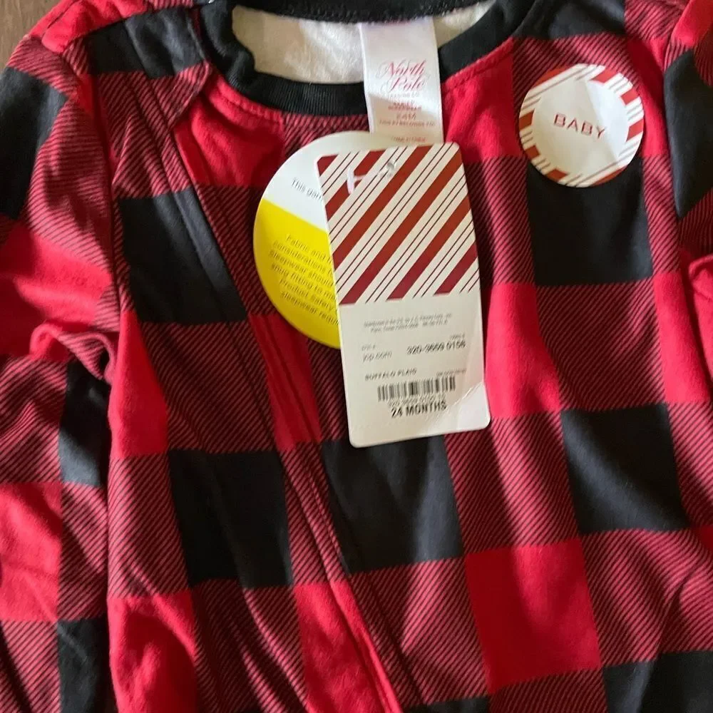 Red and Black Buffalo Plaid Kids One Piece PJs 24m NWT - Picture 5 of 7